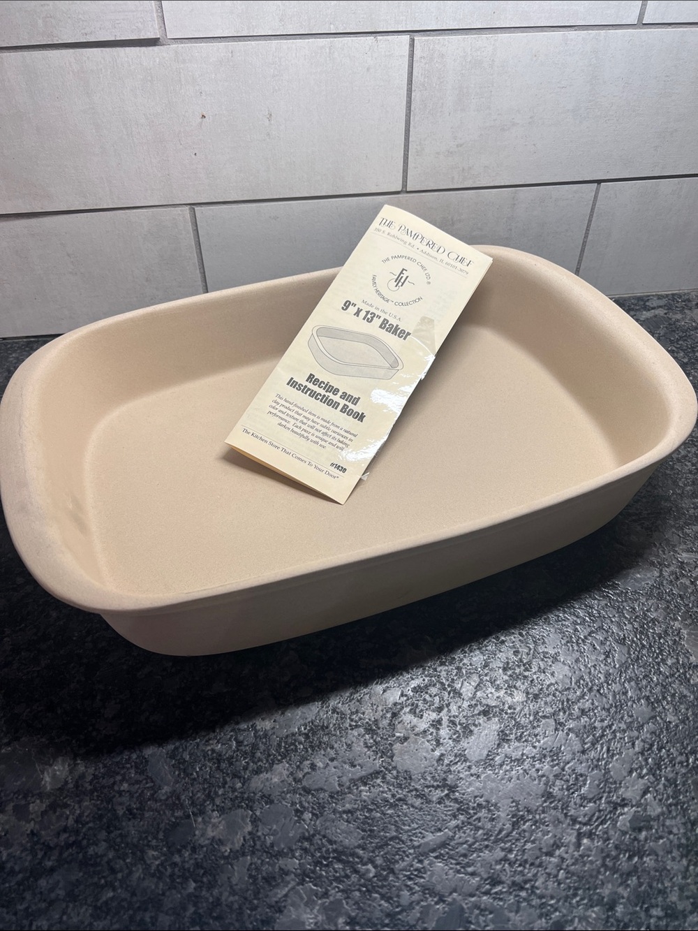 9x13 Pampered Chef Rectangular Cream Stoneware Baker Retired. NWOT